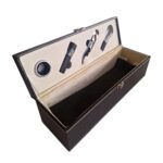 Set para vino de 4 piezas: tapón, sacacorchos, vertedor y recogegotas con espacio para 1 botella