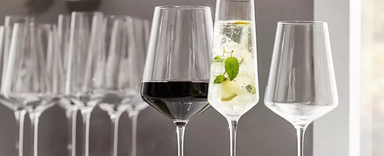 Copas de cristalería Leonardo serie Puccini para mesa elegante
