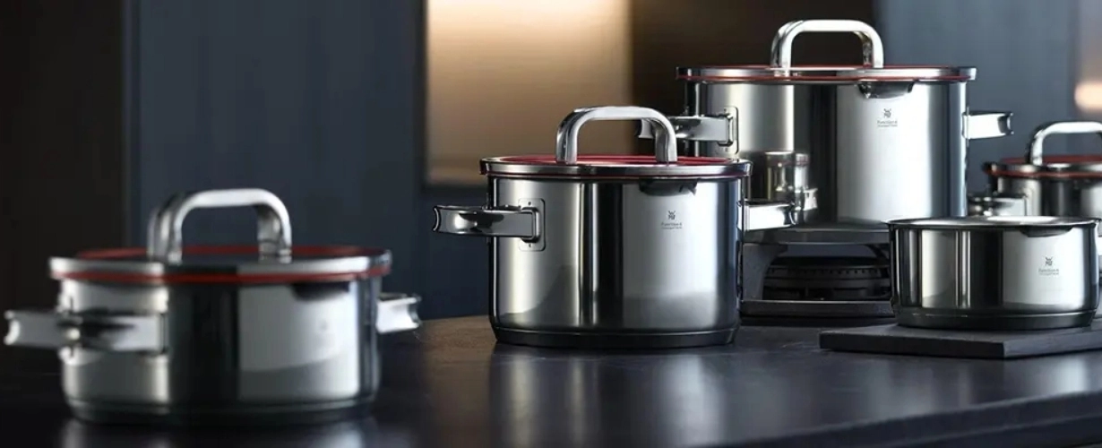 Batería de cocina WMF Function 4 de 4 piezas con tapas de vertido