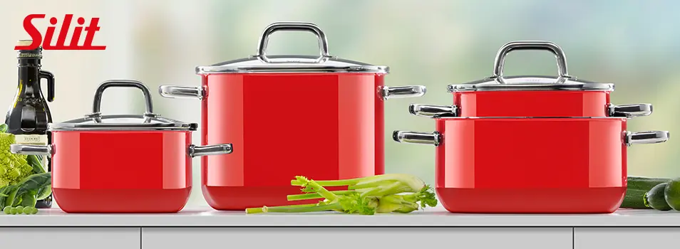 Juego de ollas SILIT en color rojo intenso con tapas de vidrio y asas de acero inoxidable